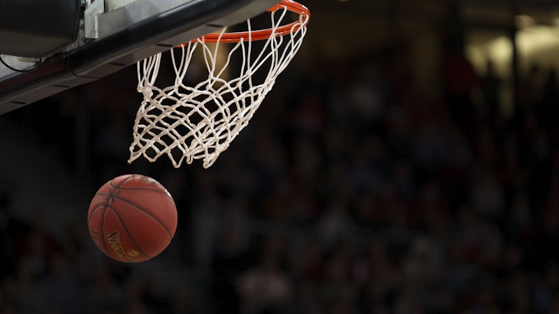 美国职业篮球联赛NBA季后赛直播画面 - 球员扣篮精彩瞬间